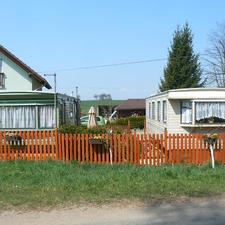 Ubytovani V Mobilnim Domku Sobotka Zewnętrze zdjęcie